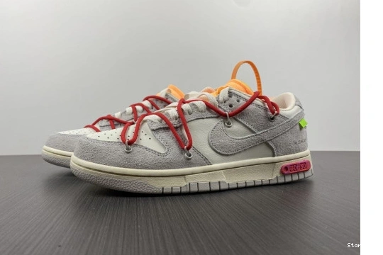 O-W Lot DJ0950-103 Dunk Low Nike 40 1010